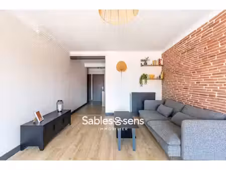 appartement t3 avec balcon et terrasse sur la commune des sa