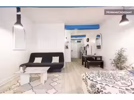 grand studio au coeur du vieux-nice