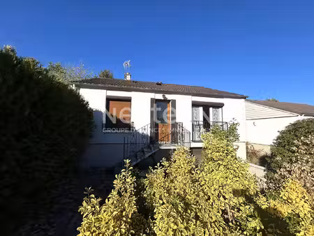 pavillon sur sous-sol 2 chambres chabris proche commerces (indre 36)