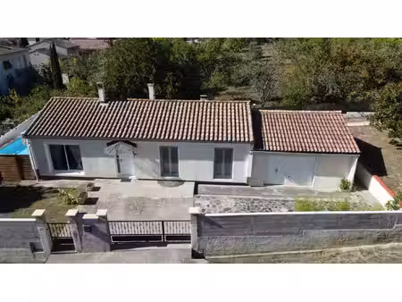 villa plain pied de 100m2 avec piscine  jardin  grand garage