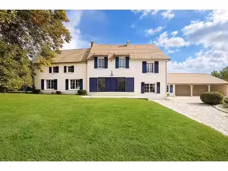 propriété de charme et sa maison d'amis dans un cadre verdoyant à boitron - 394 m2 - 69000