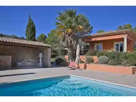 villa de plain-pied en environnement préservé avec piscine et pool house à nimes - 217 m2 