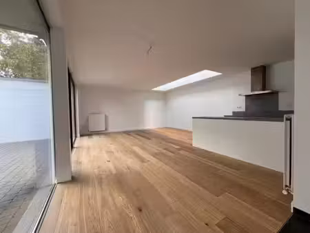 moderne  lichte stadswoning met 2 slaapkamers te huur in ...