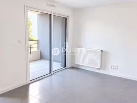 location appartement 2 pièces à la roche-sur-yon zi sud (85000) : à louer 2 pièces / 41m² 