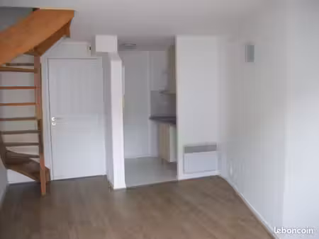 location 2 pièces à l'année