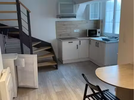 duplex meublé rénové en centre-ville – proche gare –