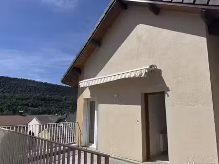 martignat centre – appartement t4 de 82 90 m² avec jardin et terrasse
