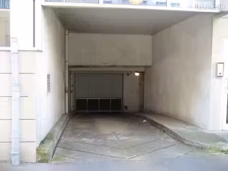 a louer parking nantes mellinet/lamoricière/bouhier/catinat