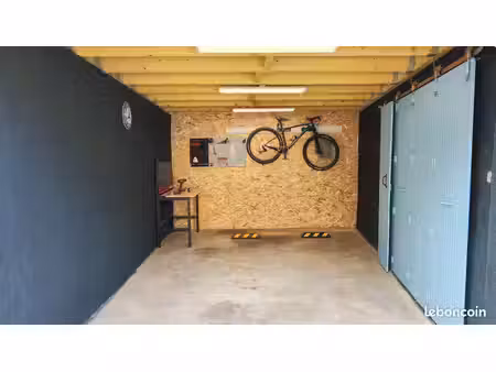 location d'un garage voiture ou moto à cormery