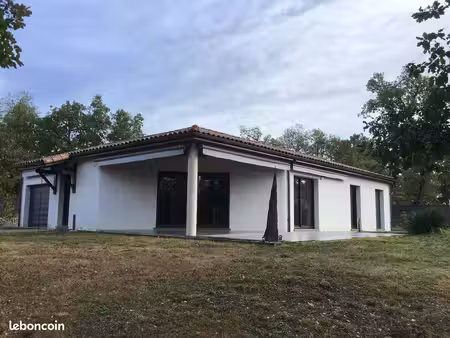 à louer maison récente (2016) offrant toutes les commodités