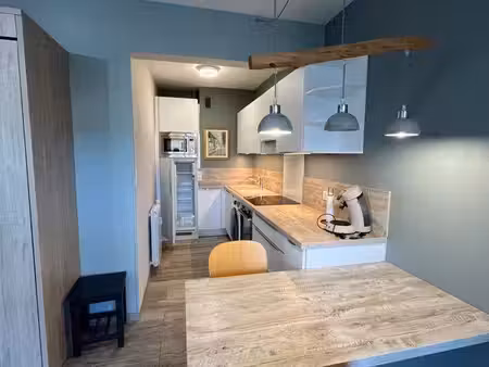 joli studio meublé