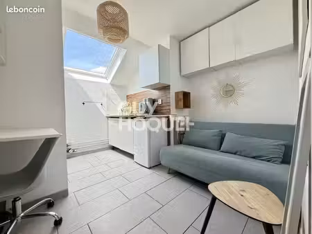 appartement 1 pièce 9 m²