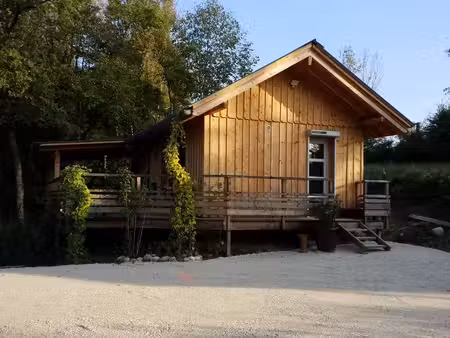 loue petite maison ceyzérieu