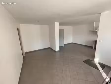 appartement 2 pieces de 54m² rez-de-chaussee pavilly centre