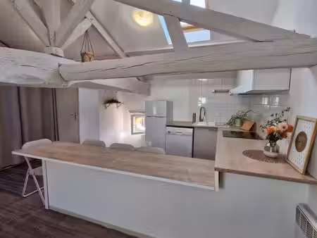 appartement t4 meublé de 87 m2 sous combles