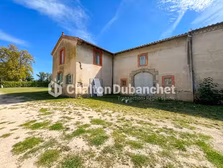 maison en plateau d'environ 130 m² avec terrain de 1 000 m² - mornand-en-forez 42600