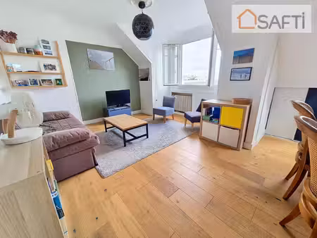 f3 de 65 m²  joliment rénové  très au calme.