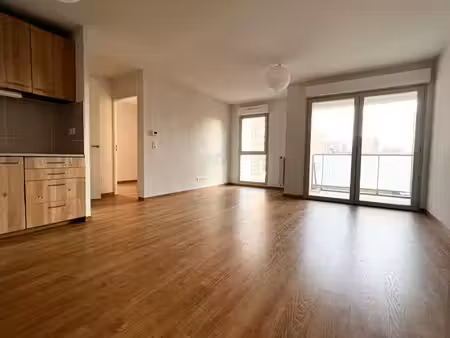 t3 mérignac avec balcon et parking