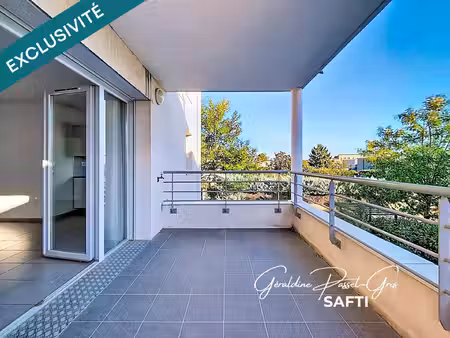 soyons – t3 de 67 m² avec extérieur  double garage et parking