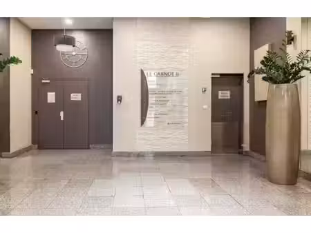 bureaux a louer 2 min a pied metro gallieni