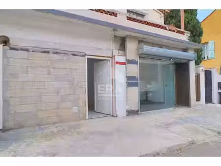 à louer local commercial 85 m² + jardin 40 m² + 3 parkings ? marseille 13011