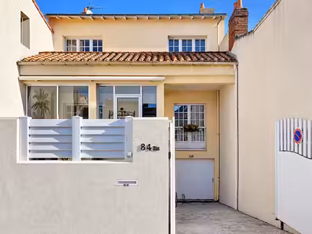 les sables d'olonne  arago - maison 154m² avec garage