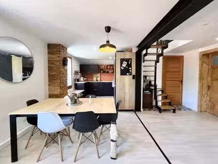 saint-jean-de-sixt – t4 duplex rénové - 93 m² au sol