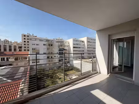 marseille 4e chartreux | t2 avec garage en sous-sol | rési