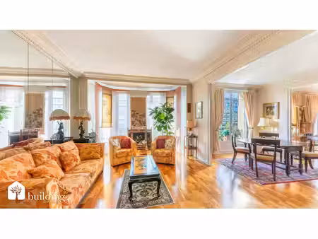 proche mairie - 156.50m² - 3/4 chambres