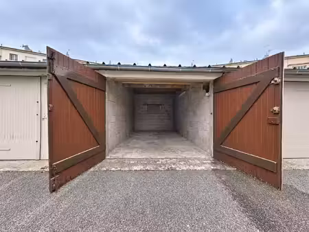 votre véhicule à l'abri  votre tranquillité au quotidien : u