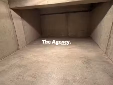 garage triple - chateau borely