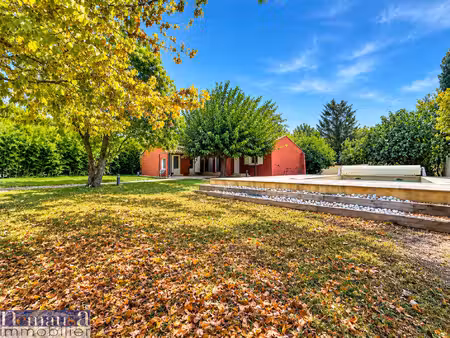 a vendre - nîmes belle maison de plain-pied de 150 m2 avec