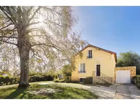 maison de campagne des années 30 et son grand parc verger