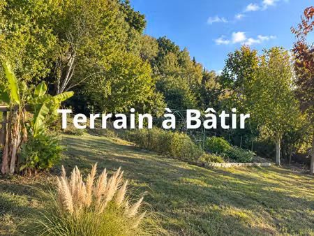 terrain à bâtir 929m²