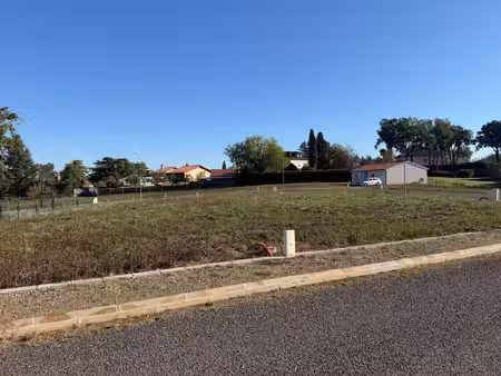 grand terrain viabilisé de 548 m² à carmaux