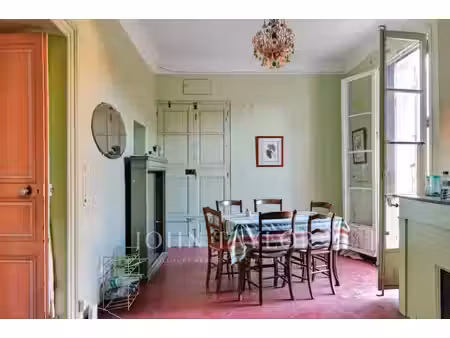 appartement de luxe à vendre dans le quartier comtale-cente-cours mirabeau