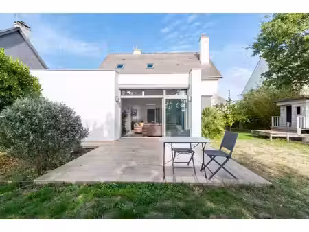 lumineuse maison familiale aux volumes généreux à saint erblon - 240 m2 - 469000 €