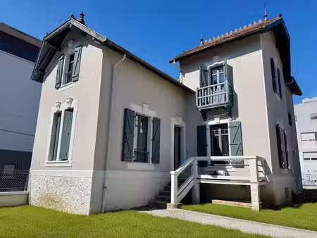 maison de luxe de 4 pièces en vente à pau  nouvelle-aquitaine