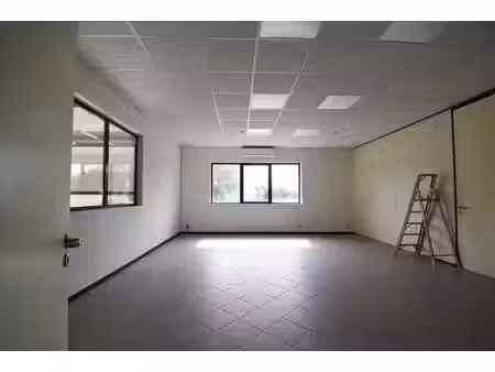bureau prêt à emménager
