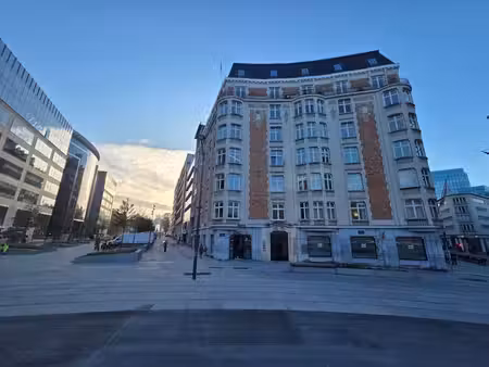 bureaux entièrement rénovés à louer - ront-point schuman