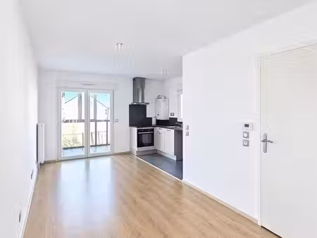 appartement f2 à vendre - 2 pièces - 42 m2 - la chapelle st mesmin - 45 - centre