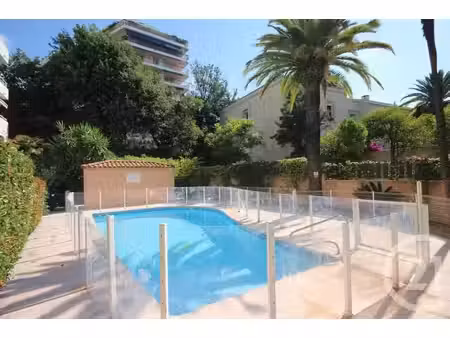appartement f2 à louer - 2 pièces - 31 04 m2 - cannes - 06 - provence-alpes-cote-d-azur