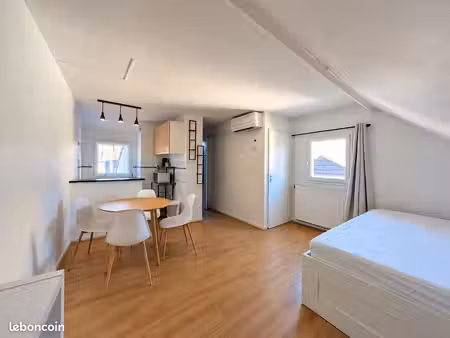 studio 1 pièce 30 m²