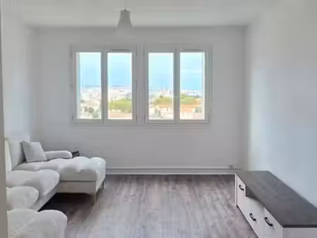 t3 de 53m2 entièrement rénové