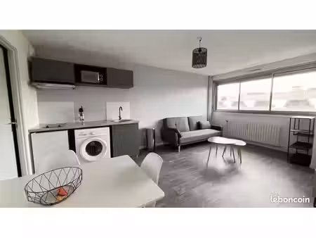 studio 2 pièces 32 m²