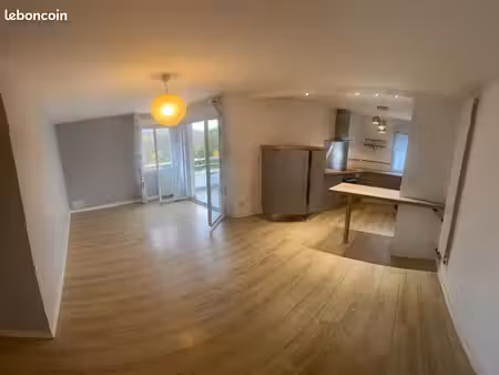 location | appartement | 64.77 m² | ceyrat | balcon