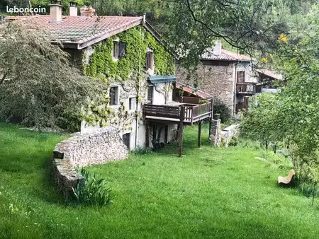 studio meublé en pleine nature