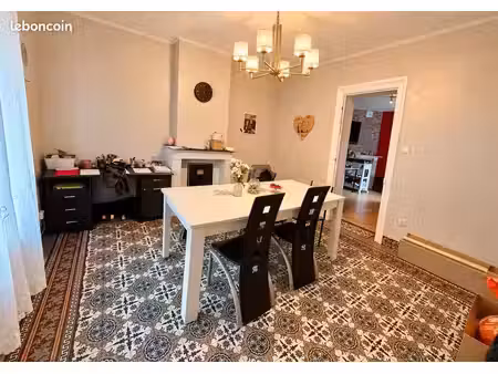 maison à louer à salomé