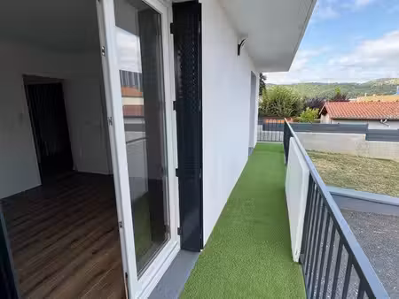 spacieux appartement f4 de 94 m² avec terrain   garage et débarras