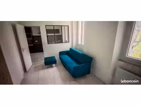 appartement meublé t1 bis à evenos